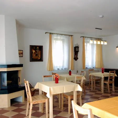 Gæstehus Camp Prager 2*